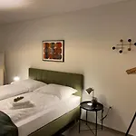 Comfort 1 And 2bdr Close To Airport Apartamento *