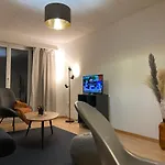 Comfort 1 And 2bdr Close To Airport * Zúrich
