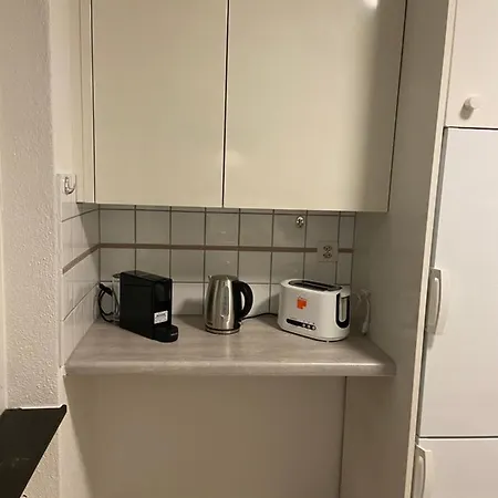 Comfort 1 And 2bdr Close To Airport Daire
