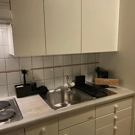 Comfort 1 And 2bdr Close To Airport Zürih