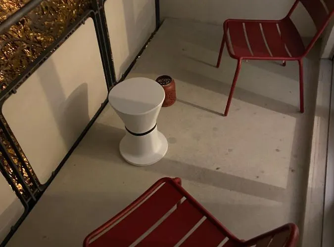 Apartment Comfort 1 And 2bdr Close To Airport