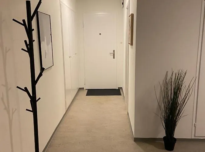 Comfort 1 And 2bdr Close To Airport Apartment