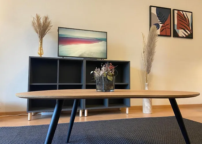 Comfort 1 And 2bdr Close To Airport *