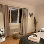 Comfort 1 And 2bdr Close To Airport Zürich