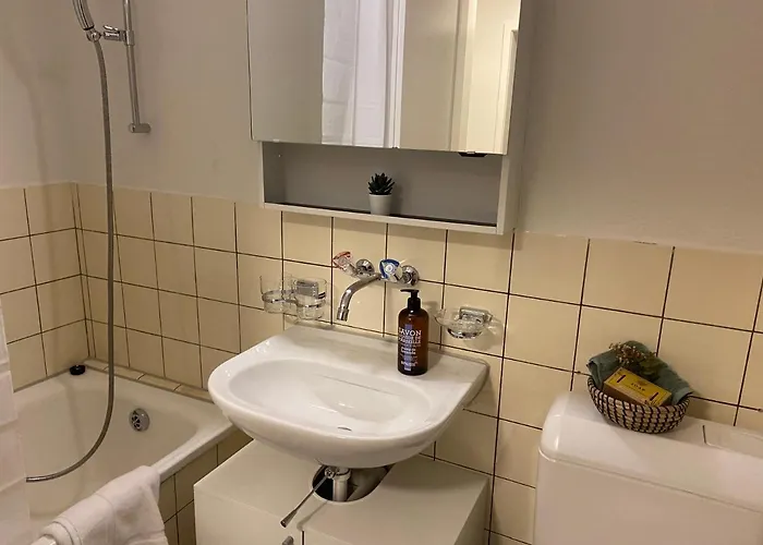 Comfort 1 And 2bdr Close To Airport Daire Zürih