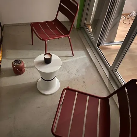 Comfort 1 And 2bdr Close To Airport *