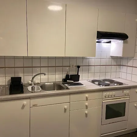 Comfort 1 And 2bdr Close To Airport