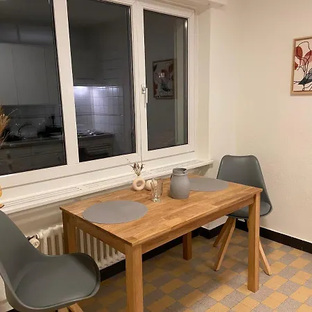 Comfort 1 And 2bdr Close To Airport