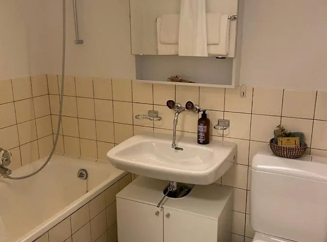 Comfort 1 And 2bdr Close To Airport شقة