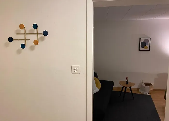 Comfort 1 And 2bdr Close To Airport شقة *